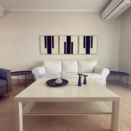 Remvi Beachfront By Horizon Homes Orfánion